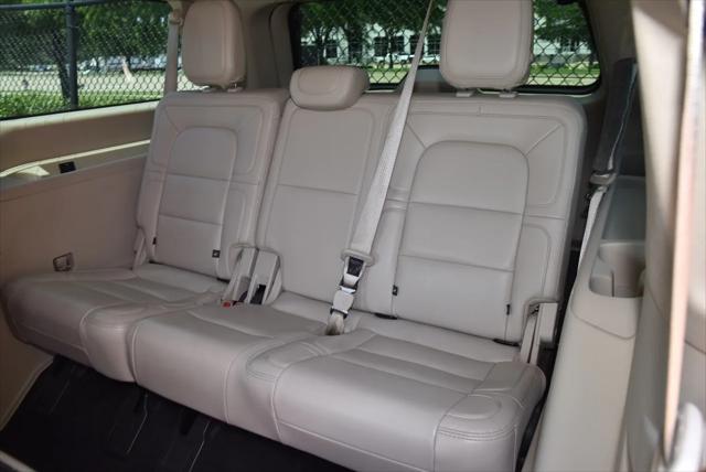 used 2021 Lincoln Navigator car, priced at $44,994