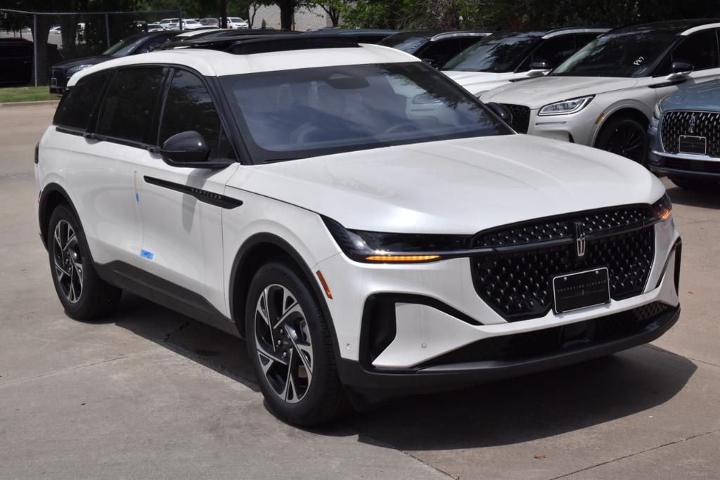 new 2024 Lincoln Nautilus car, priced at $57,634