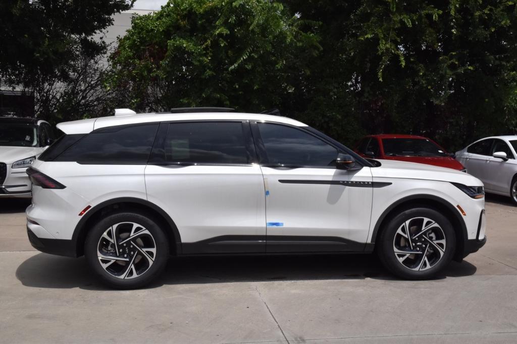 new 2024 Lincoln Nautilus car, priced at $57,634