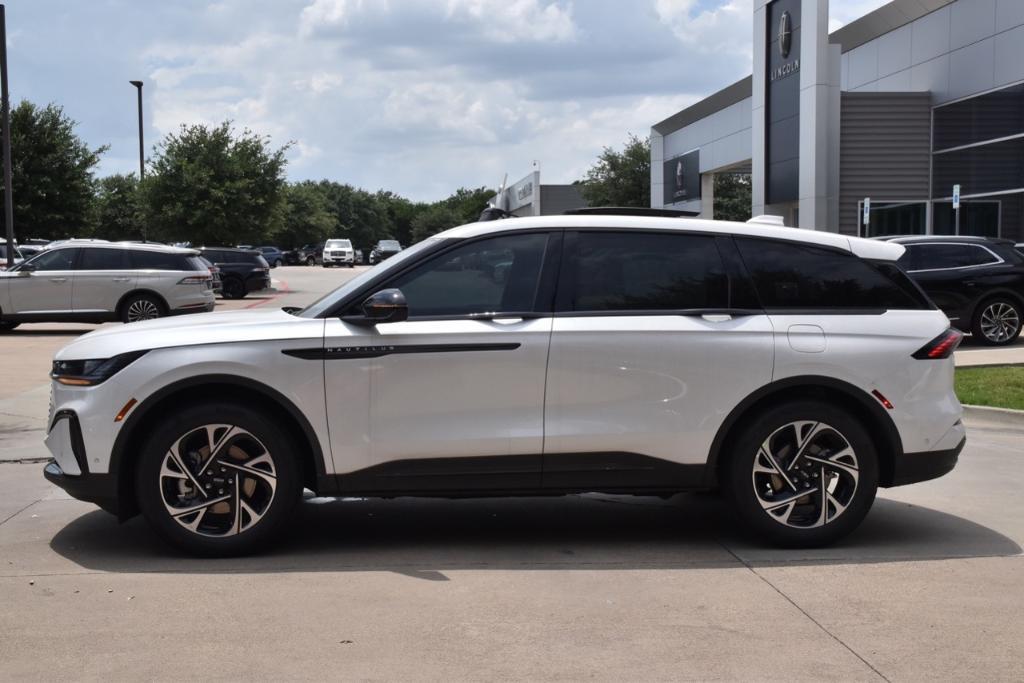 new 2024 Lincoln Nautilus car, priced at $57,634