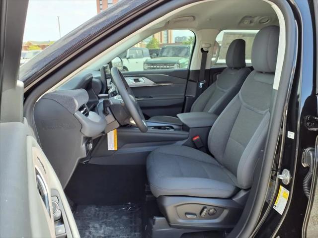 new 2025 Ford Explorer car, priced at $33,922