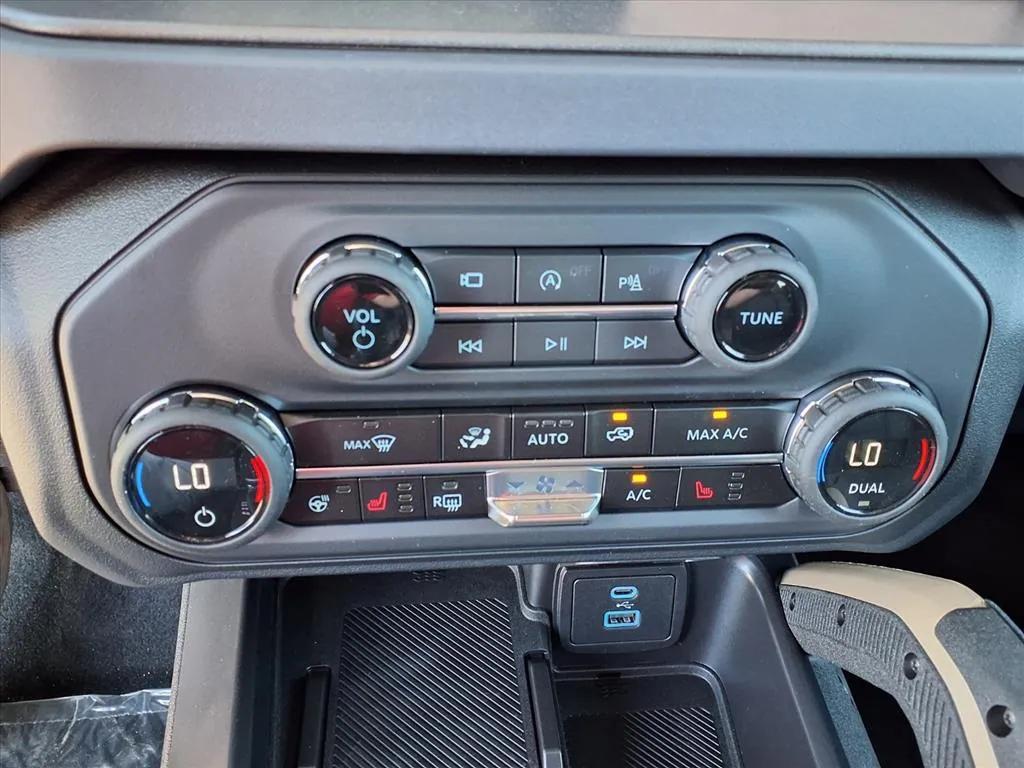 new 2025 Ford Bronco car, priced at $60,925