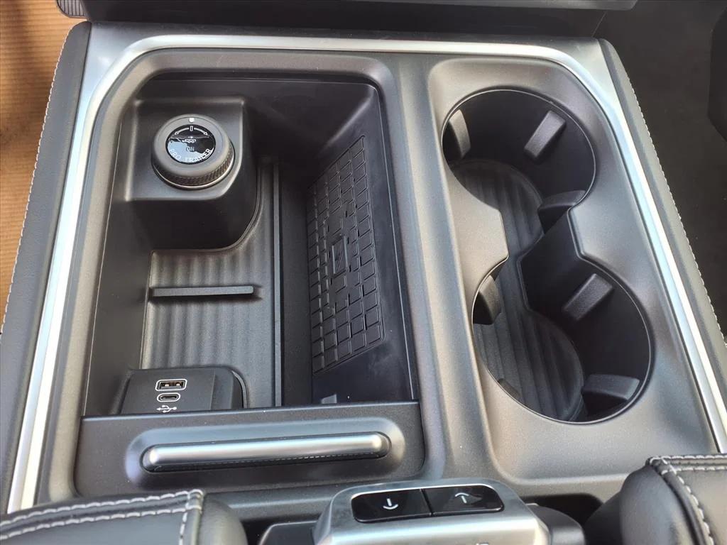 new 2025 Ford Expedition Max car, priced at $84,250