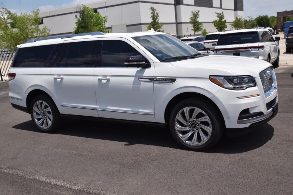 new 2024 Lincoln Navigator car, priced at $101,191