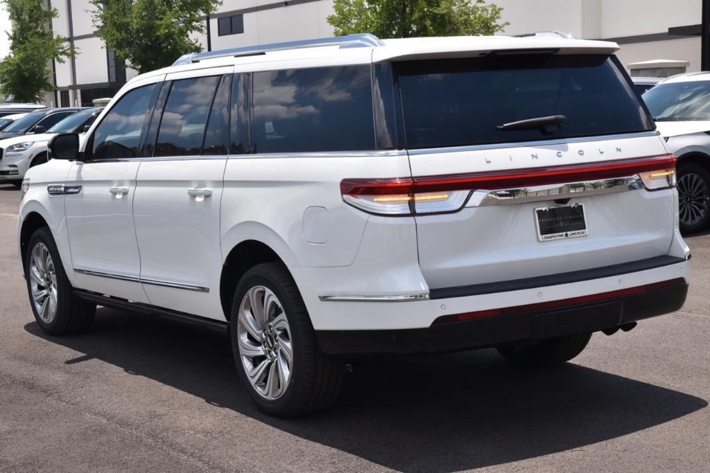 new 2024 Lincoln Navigator car, priced at $101,191