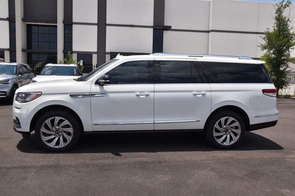 new 2024 Lincoln Navigator car, priced at $101,191