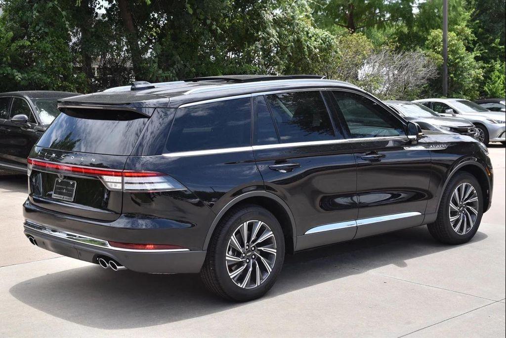 new 2025 Lincoln Aviator car, priced at $58,104