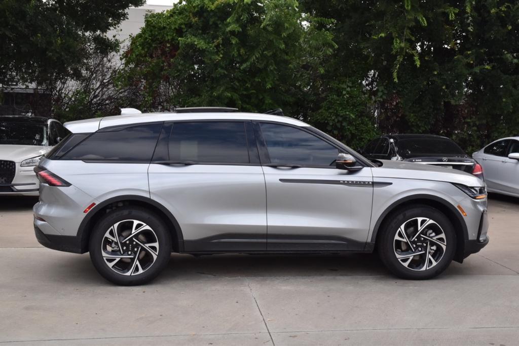 new 2024 Lincoln Nautilus car, priced at $56,914