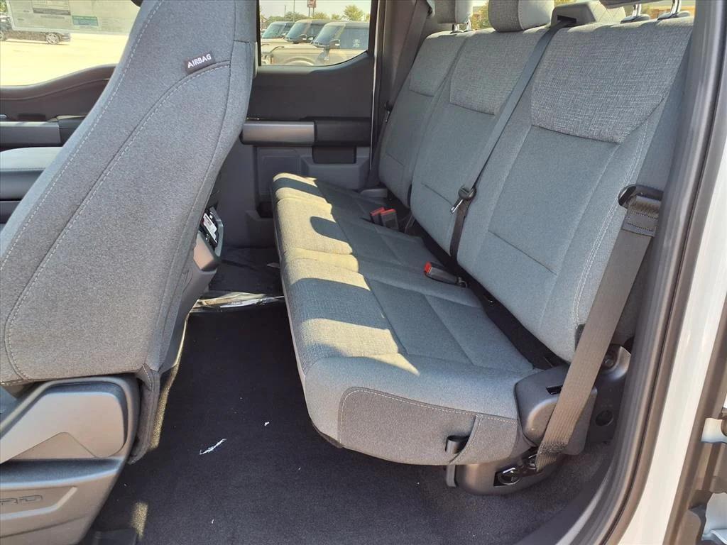new 2025 Ford F-150 car, priced at $42,421