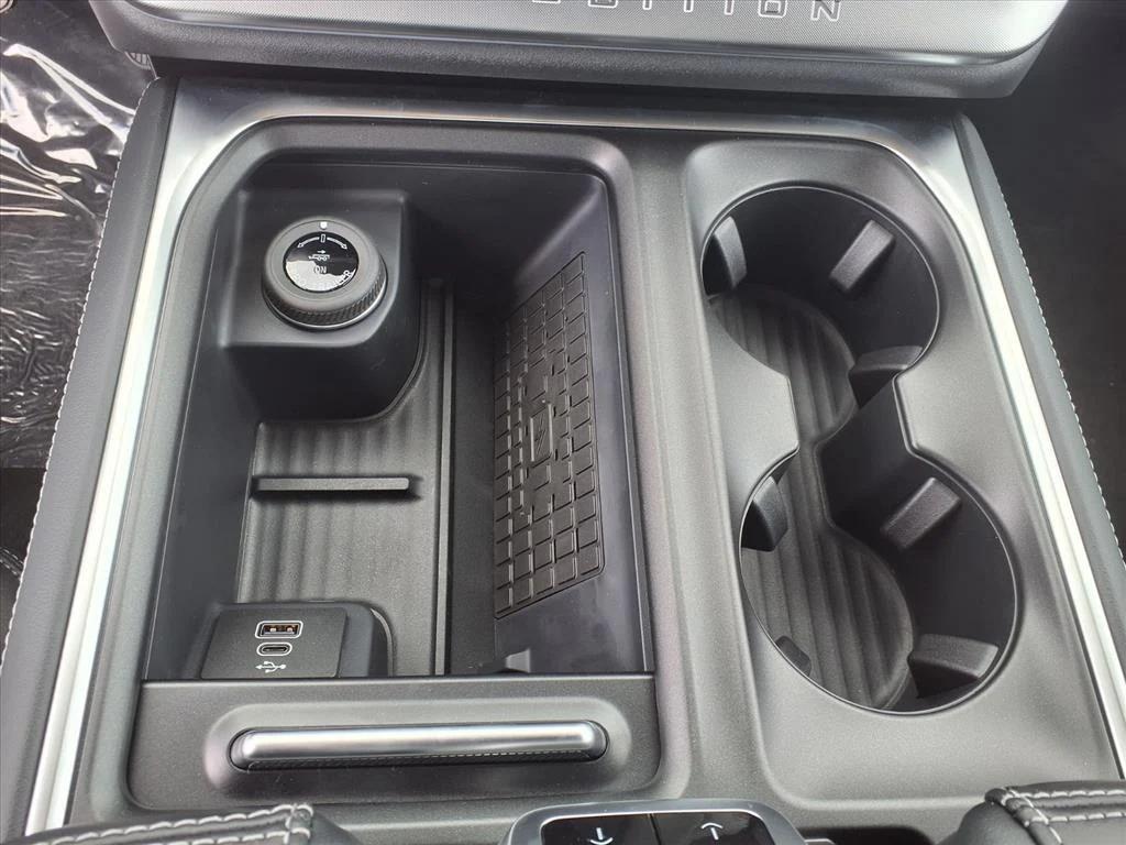 new 2025 Ford Expedition Max car, priced at $84,000