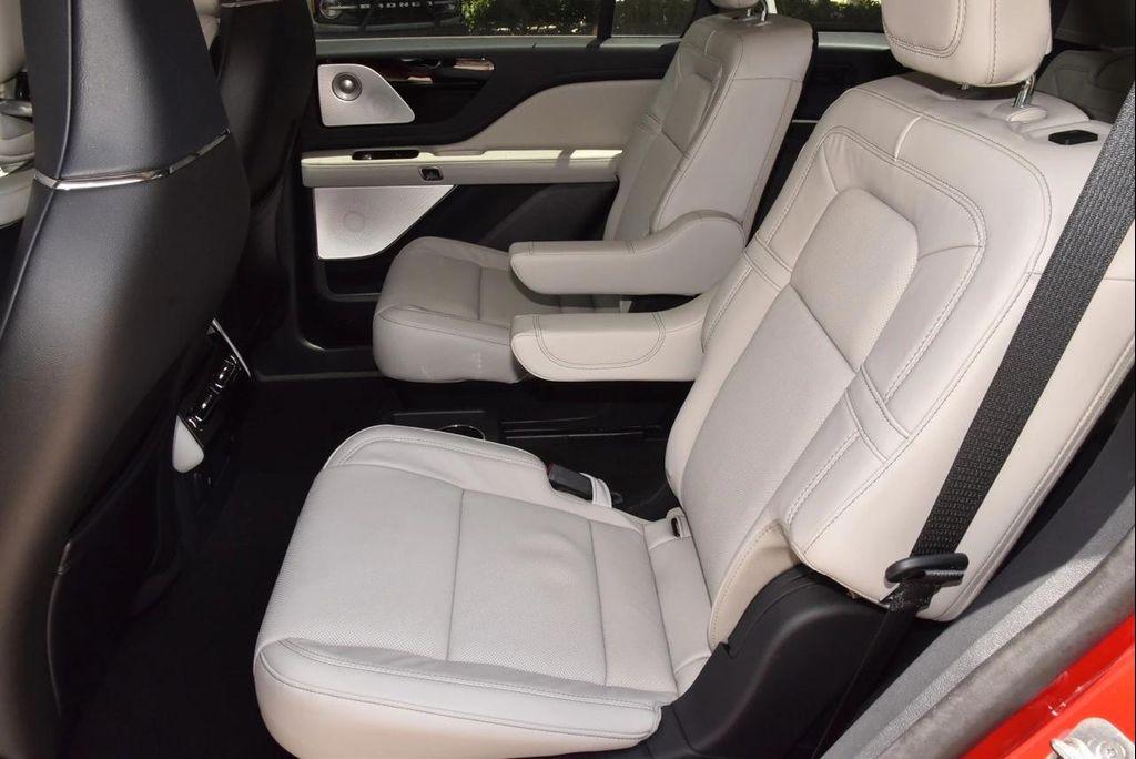 new 2025 Lincoln Aviator car, priced at $77,347