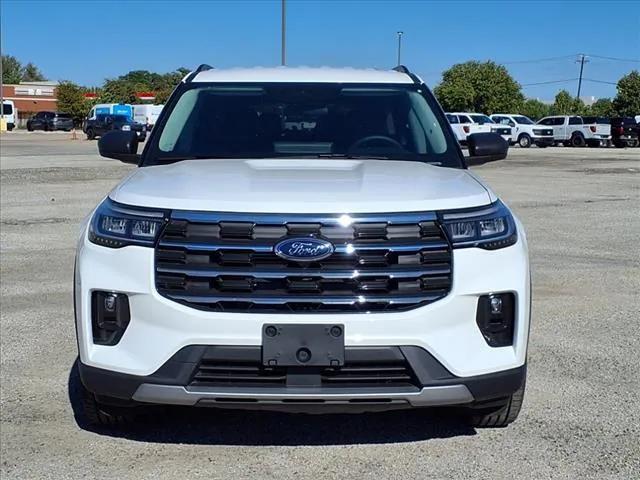 new 2025 Ford Explorer car, priced at $40,365