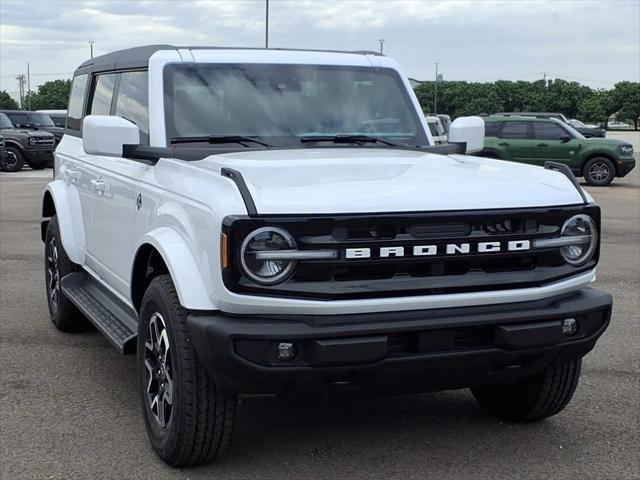 new 2025 Ford Bronco car, priced at $50,378