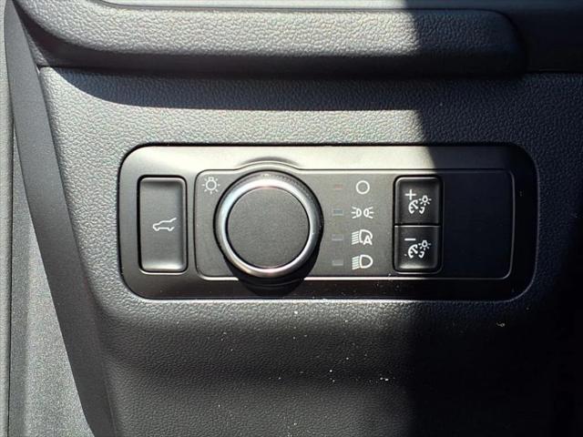 new 2025 Ford Escape car, priced at $30,662