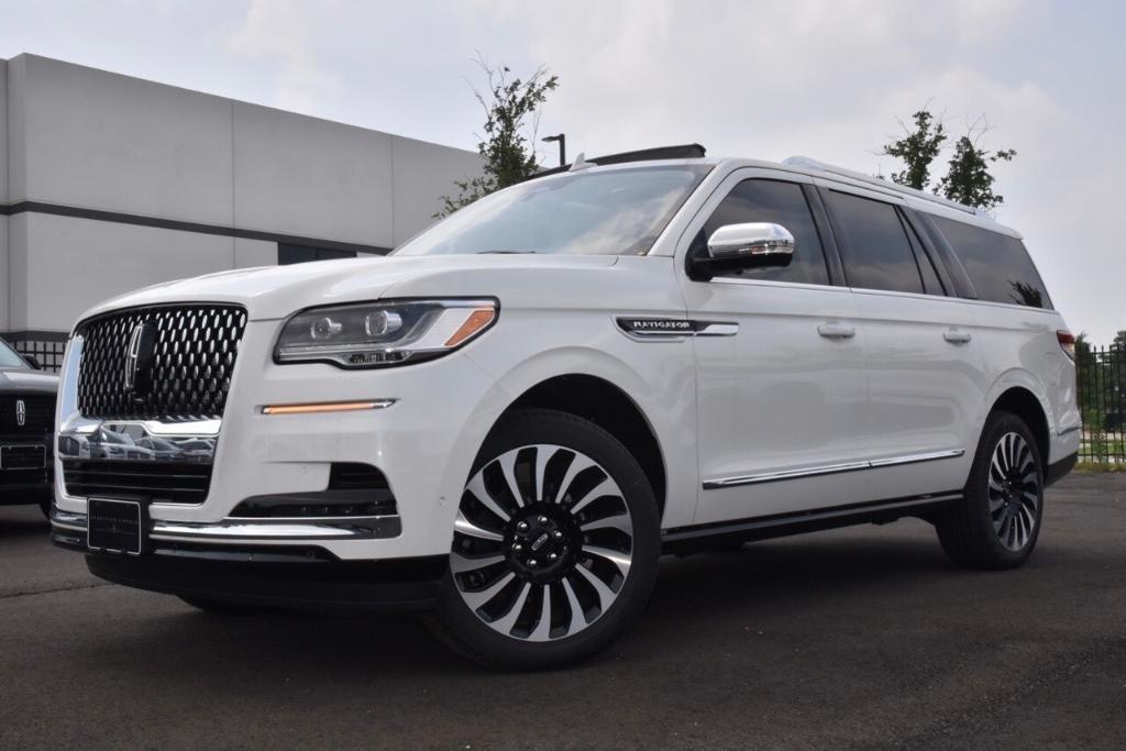 new 2024 Lincoln Navigator L car, priced at $117,165