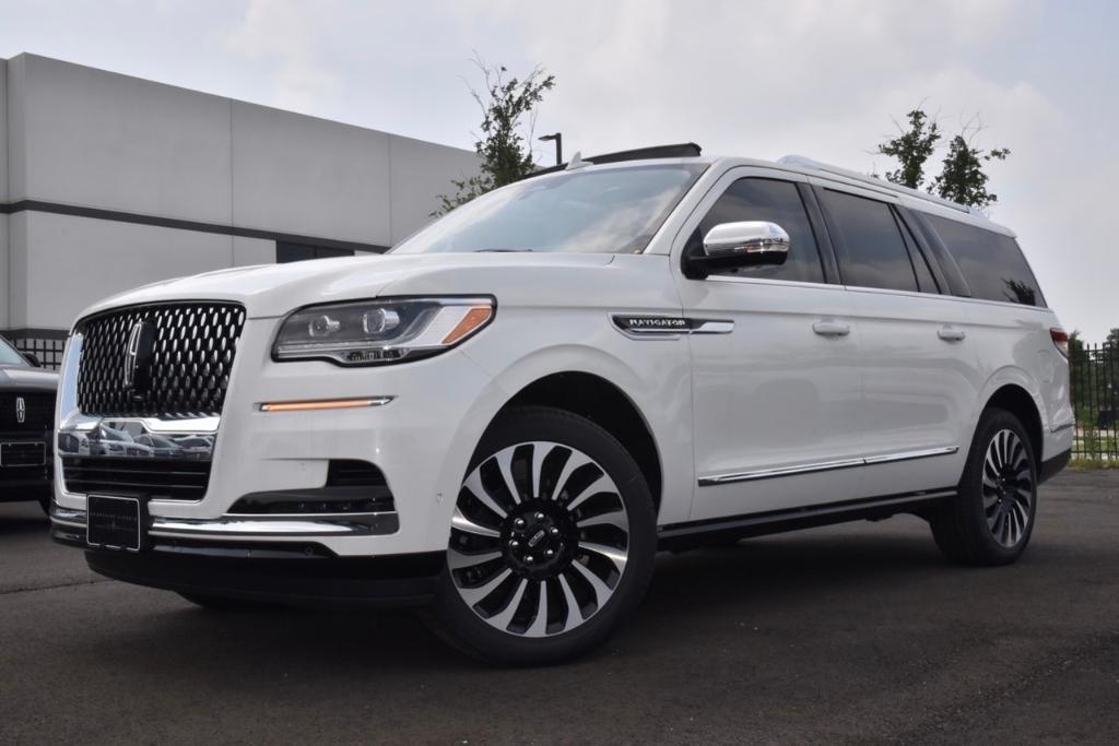 new 2024 Lincoln Navigator car, priced at $117,165