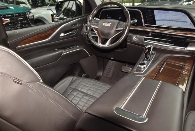 used 2023 Cadillac Escalade ESV car, priced at $76,991
