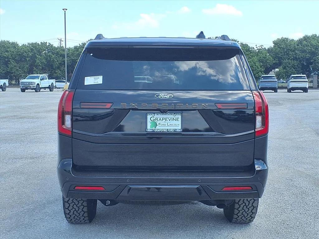 new 2025 Ford Expedition car, priced at $79,991