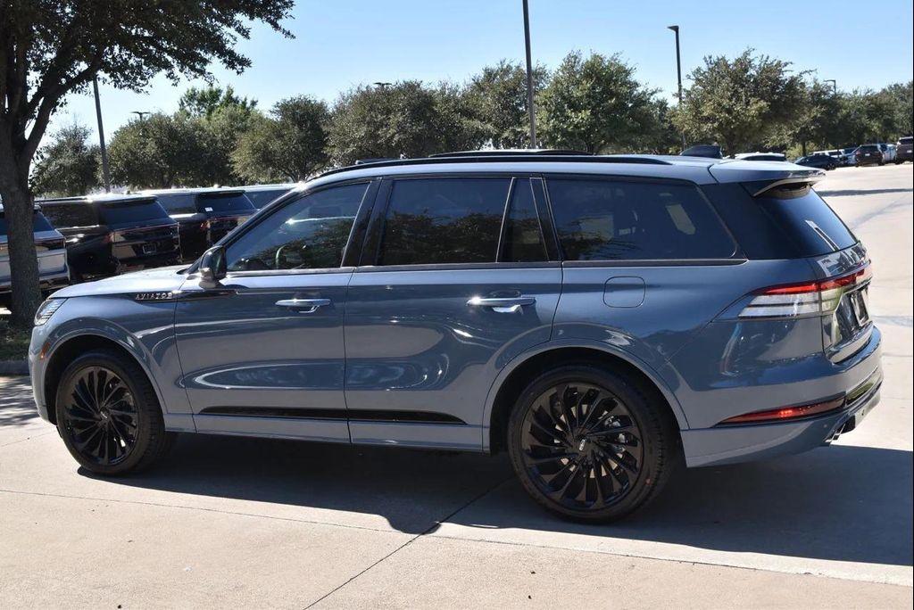 new 2025 Lincoln Aviator car, priced at $79,989