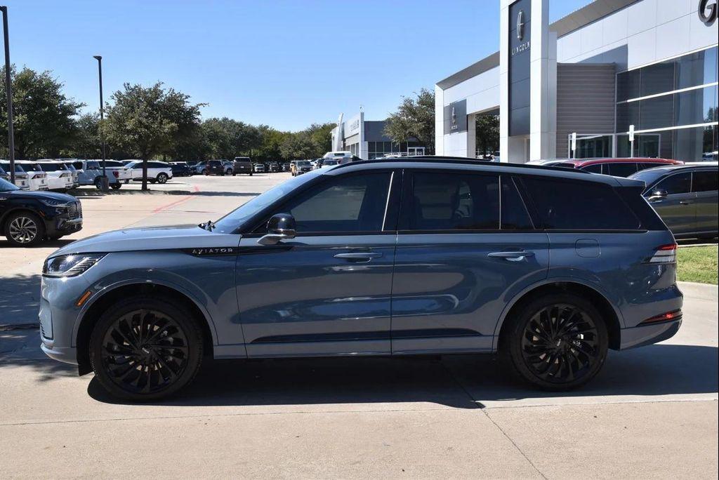 new 2025 Lincoln Aviator car, priced at $79,989