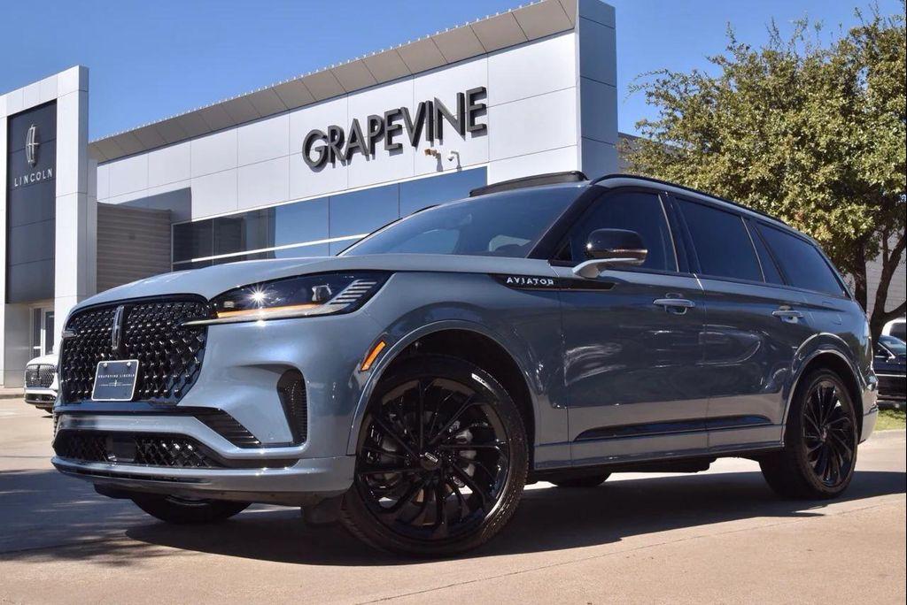 new 2025 Lincoln Aviator car, priced at $79,989