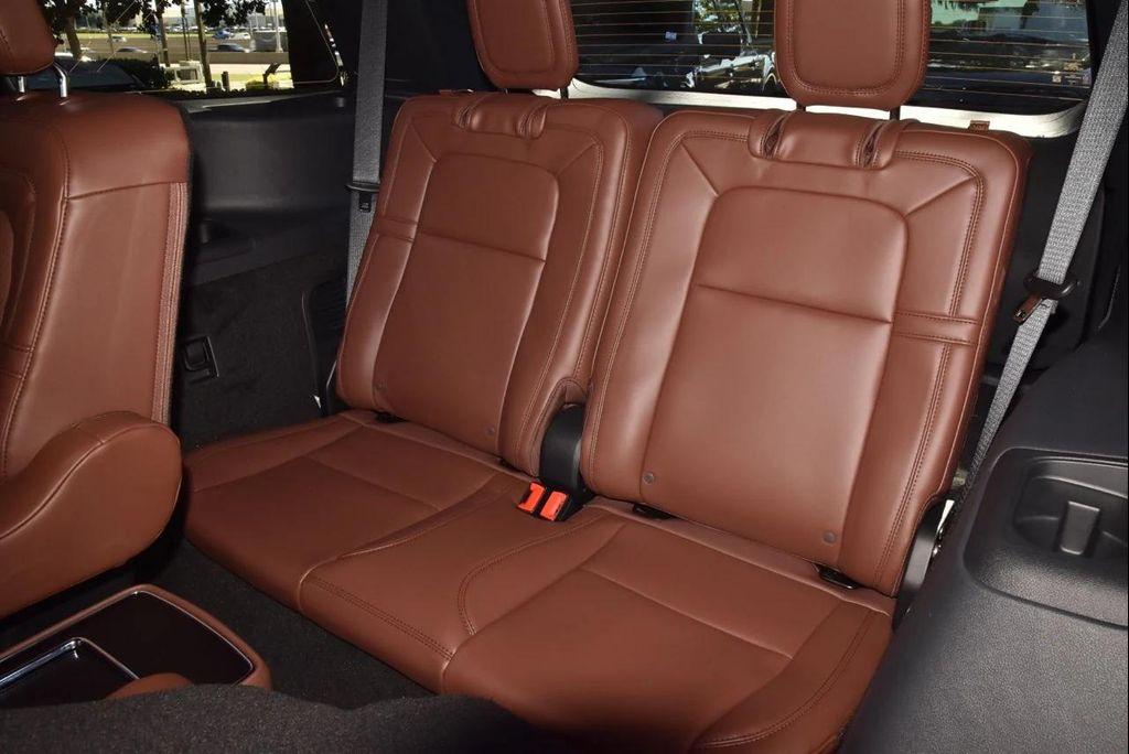 new 2025 Lincoln Aviator car, priced at $79,989