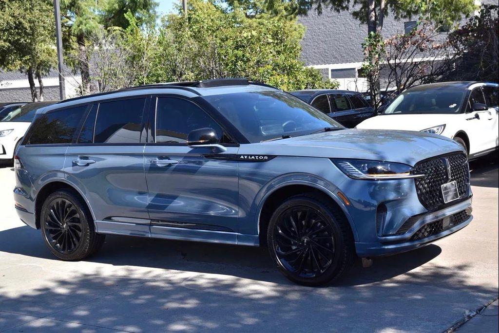 new 2025 Lincoln Aviator car, priced at $79,989