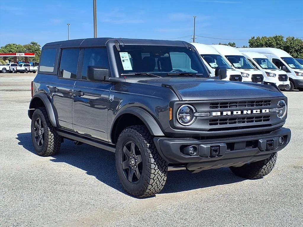 new 2025 Ford Bronco car, priced at $46,223