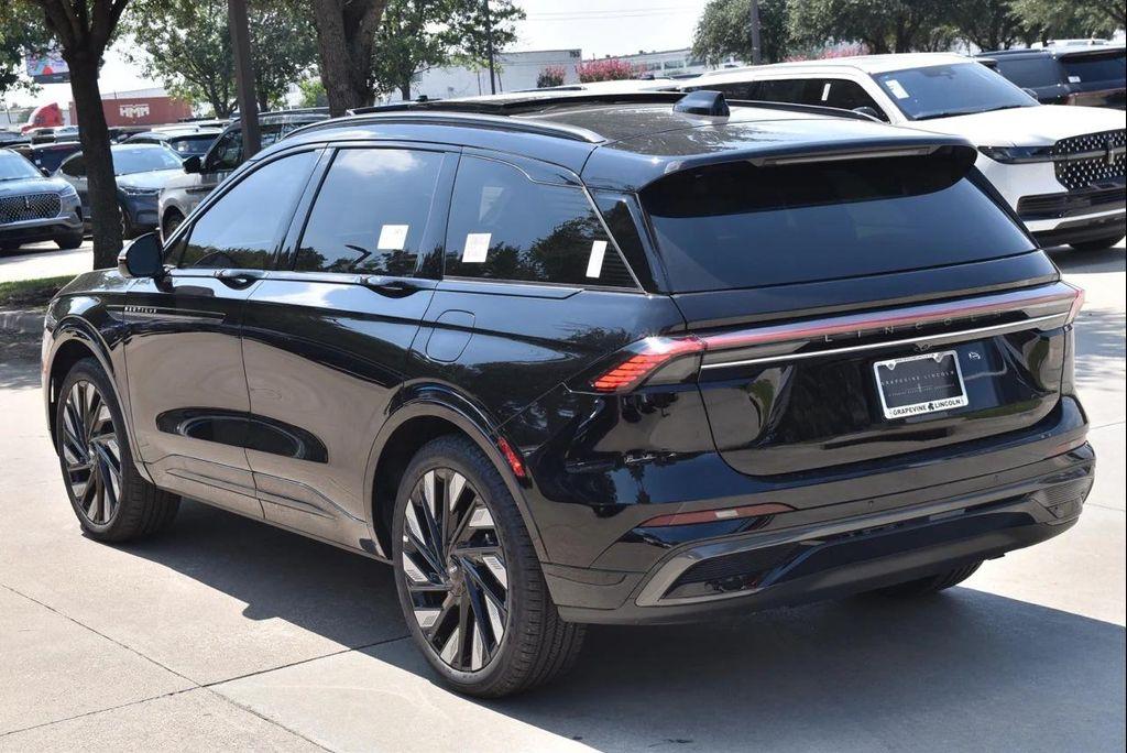 new 2025 Lincoln Nautilus car, priced at $71,741
