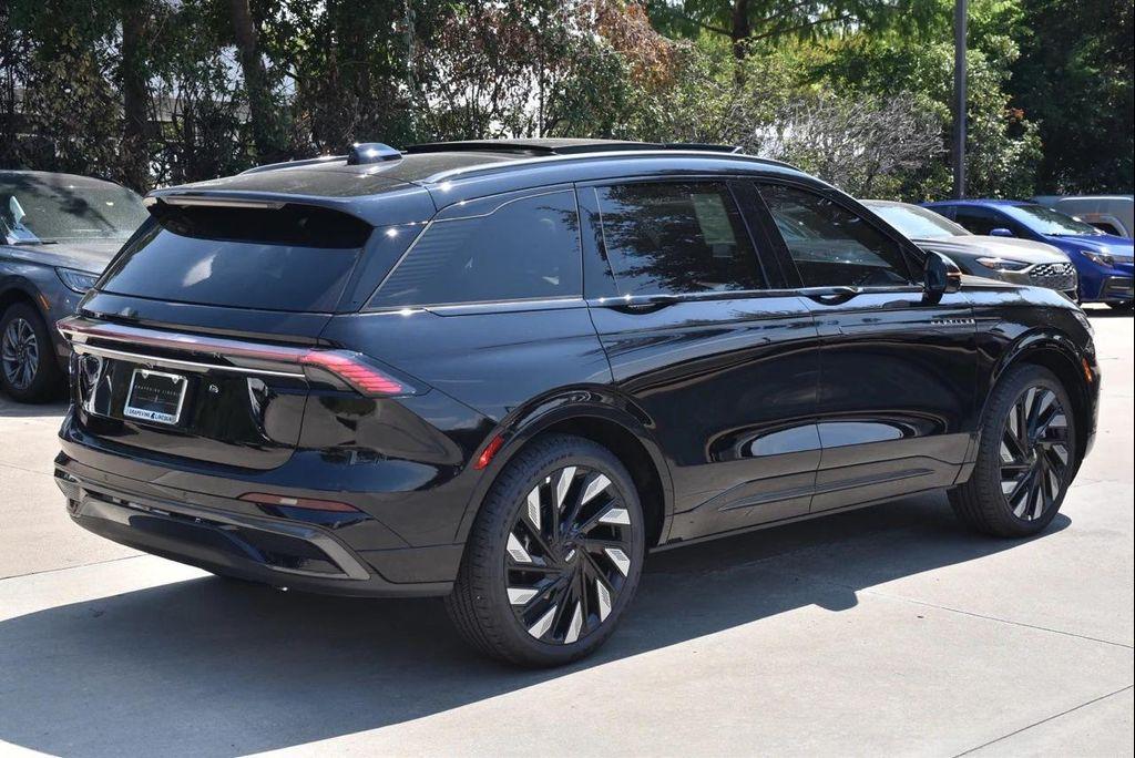 new 2025 Lincoln Nautilus car, priced at $71,741