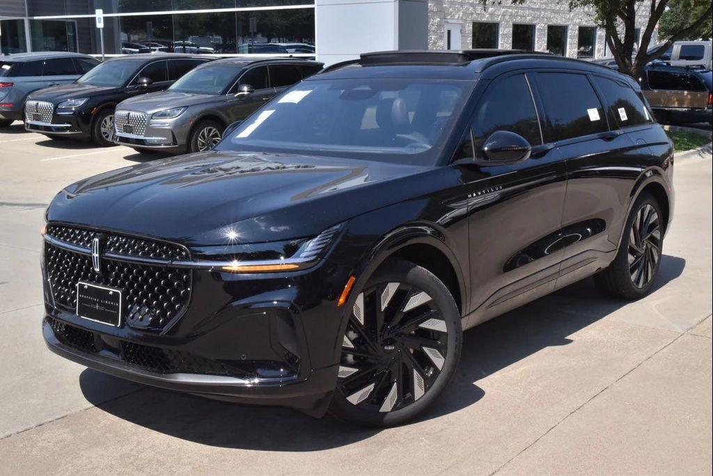 new 2025 Lincoln Nautilus car, priced at $71,741