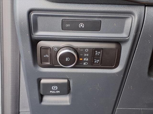 new 2025 Ford F-150 car, priced at $39,994