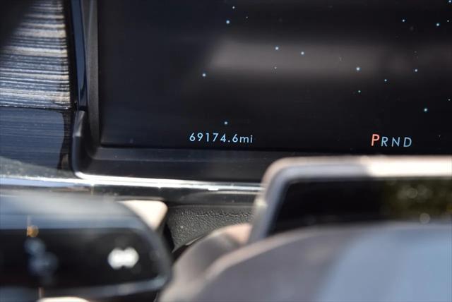 used 2022 Lincoln Navigator car, priced at $59,999