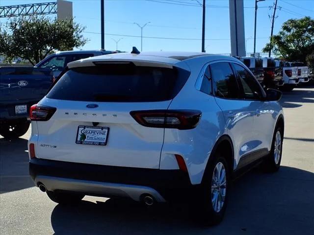 new 2024 Ford Escape car, priced at $23,211