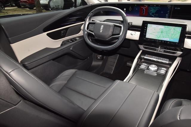 used 2024 Lincoln Nautilus car, priced at $45,995