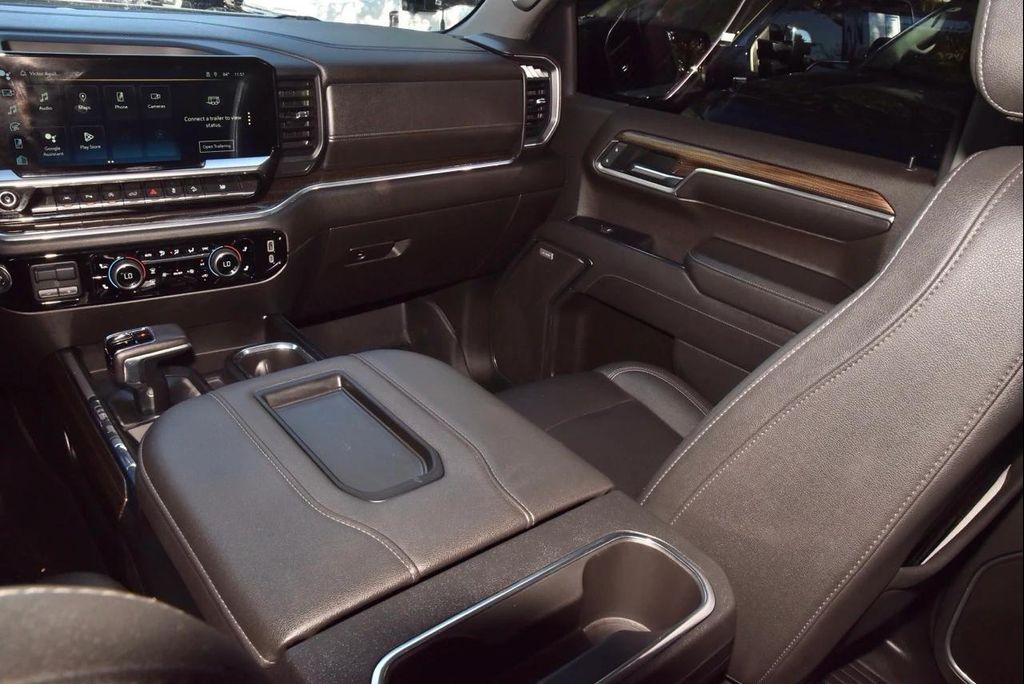 used 2022 Chevrolet Silverado 1500 car, priced at $37,600