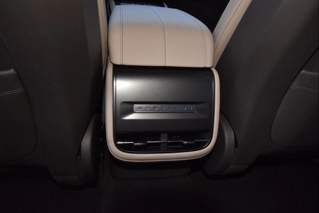 new 2025 Lincoln Nautilus car, priced at $55,474