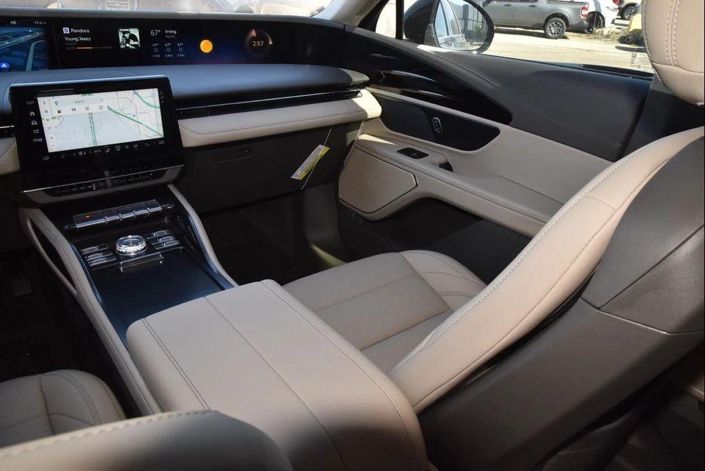 new 2025 Lincoln Nautilus car, priced at $55,474