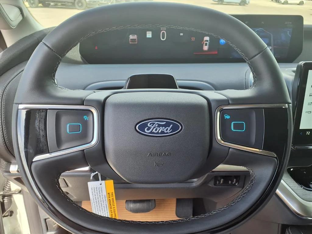 new 2025 Ford Expedition car, priced at $79,625