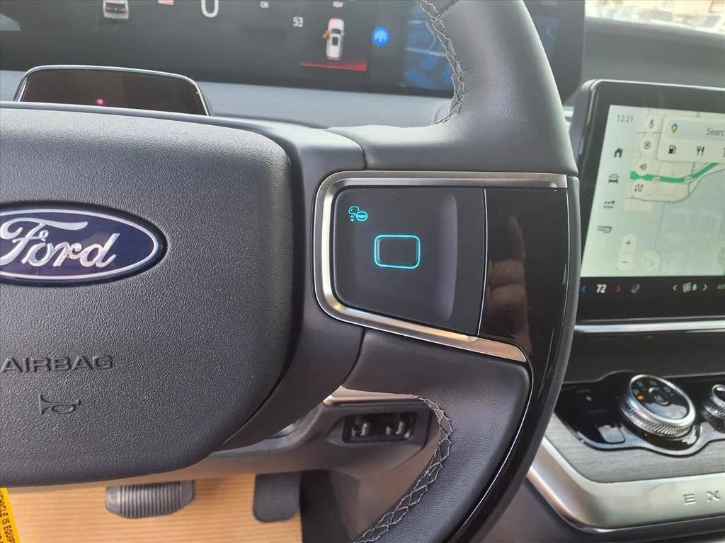 new 2025 Ford Expedition car, priced at $79,625
