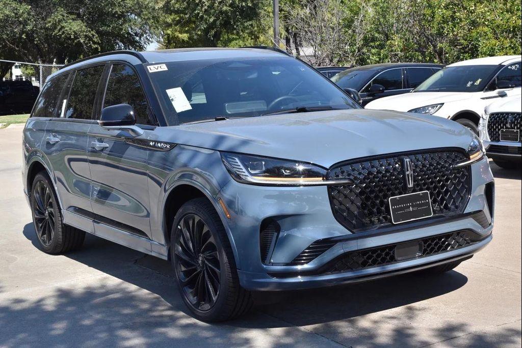 new 2025 Lincoln Aviator car, priced at $74,347