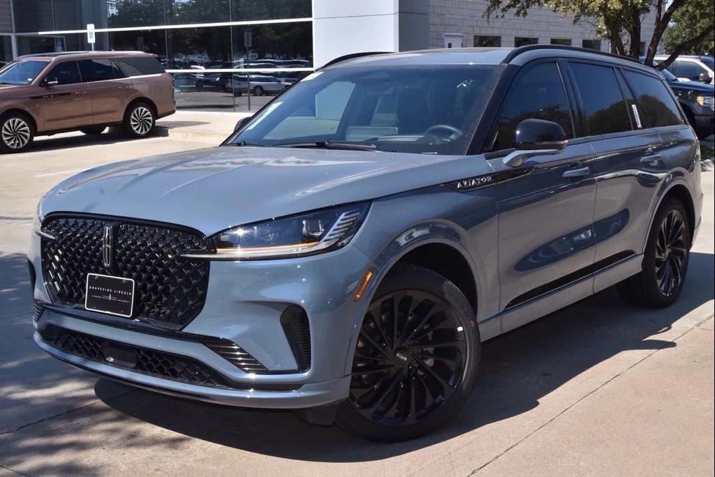 new 2025 Lincoln Aviator car, priced at $74,347
