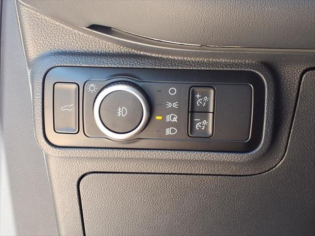 new 2025 Ford Explorer car, priced at $58,304