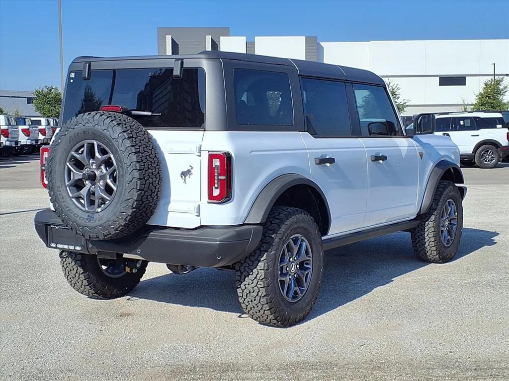 new 2025 Ford Bronco car, priced at $53,916