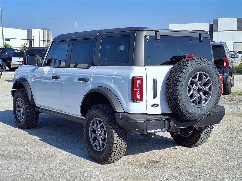 new 2025 Ford Bronco car, priced at $53,916