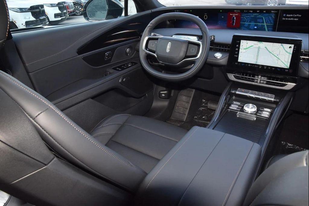 new 2025 Lincoln Nautilus car, priced at $61,507