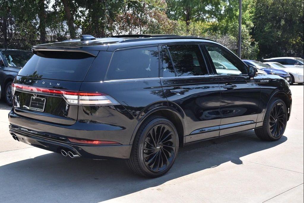 used 2025 Lincoln Aviator car, priced at $64,444