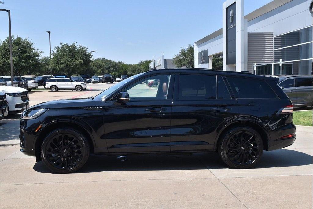 used 2025 Lincoln Aviator car, priced at $64,444