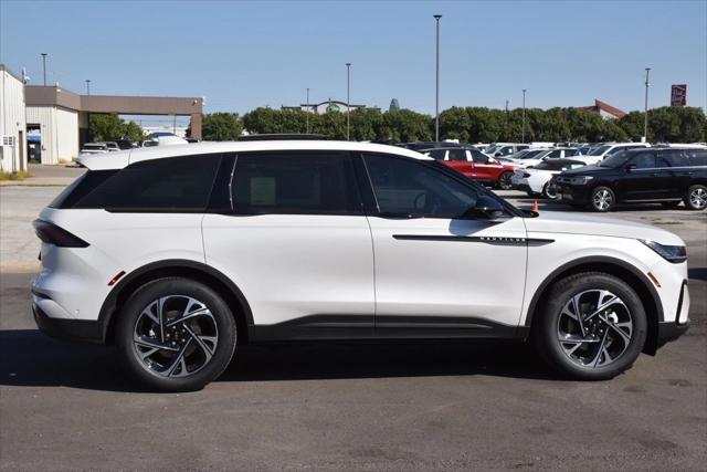 new 2024 Lincoln Nautilus car, priced at $57,634