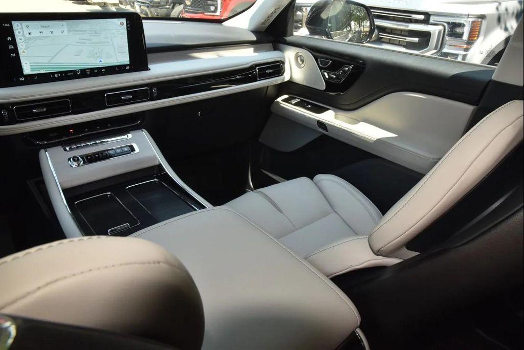 used 2025 Lincoln Aviator car, priced at $66,466